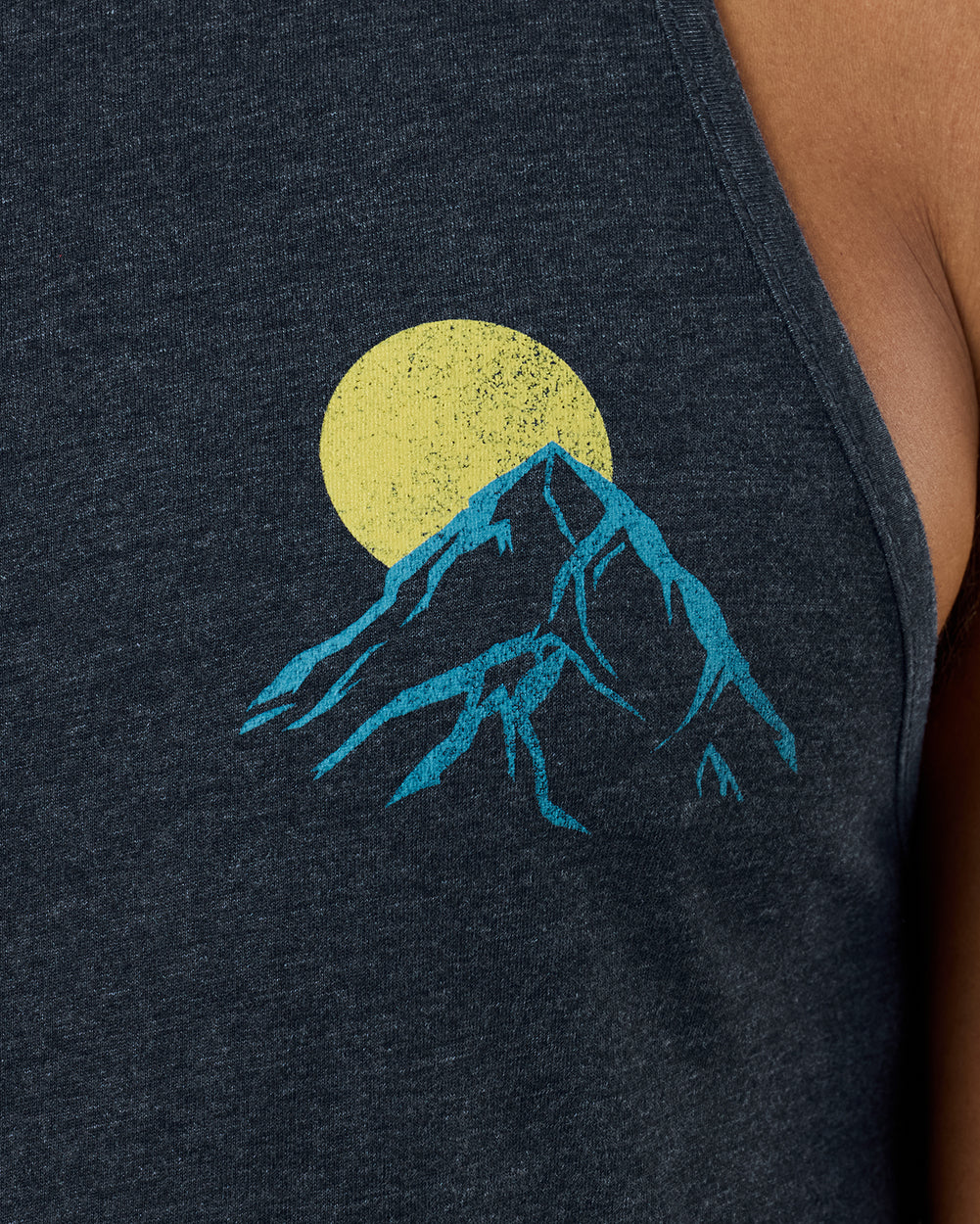 Retro Peaks Tank - Image 4